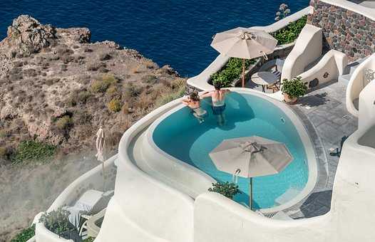 Hotels In Santorini